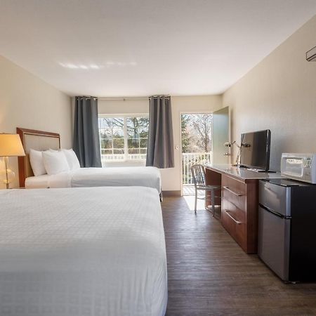 Riverfront Inn Roseburg Exteriér fotografie