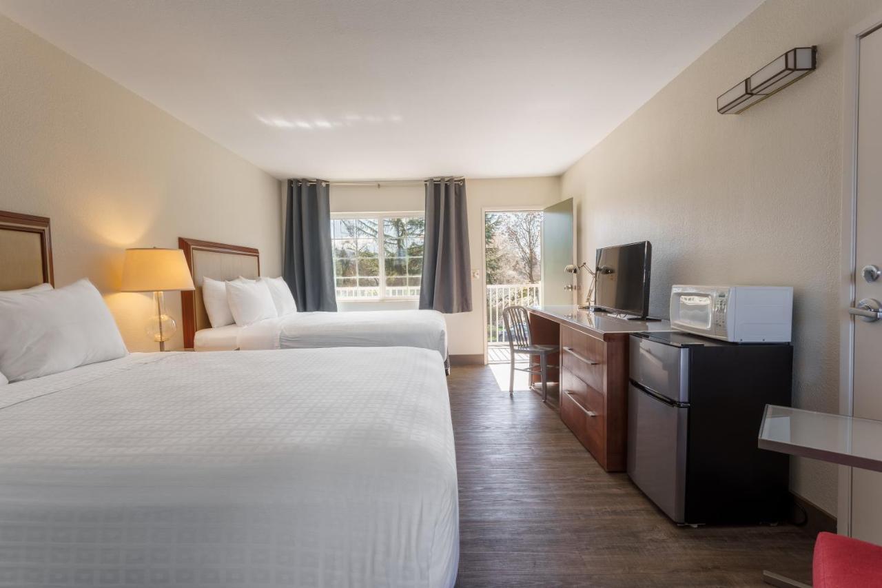 Riverfront Inn Roseburg Exteriér fotografie