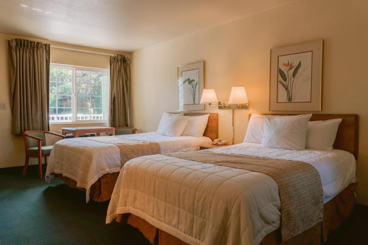 Riverfront Inn Roseburg Exteriér fotografie